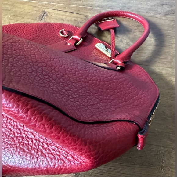 BURBERRY-AUTHENTIC (Preowned) Large Red Leather Handbag with Gold Hardware - Picture 14 of 16